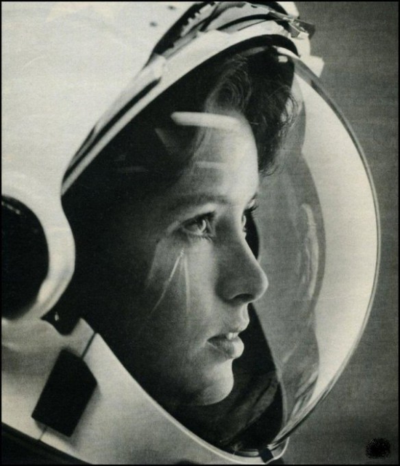 astronaut girl!